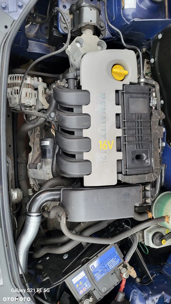 Renault Clio 1.2 16V Confort Authentique - 13