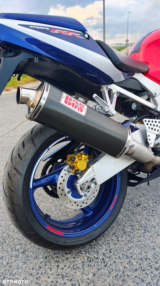 Honda CBR - 7