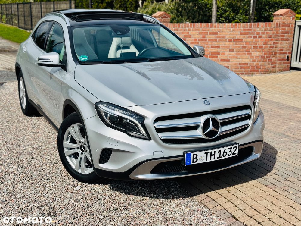 Mercedes-Benz GLA 200 7G-DCT Style - 3