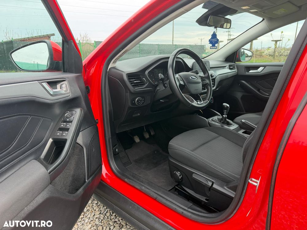 Ford Focus - 10