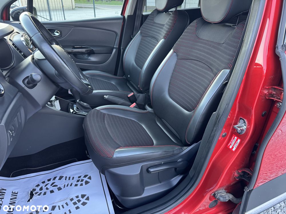 Renault Captur 1.2 TCe Helly Hansen EDC - 29