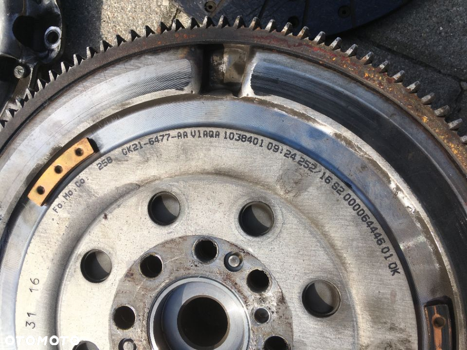 FORD CUSTOM KOŁO DWUMASOWE SPRZĘGŁO KOMPLETNE 2,0 tdci - 5