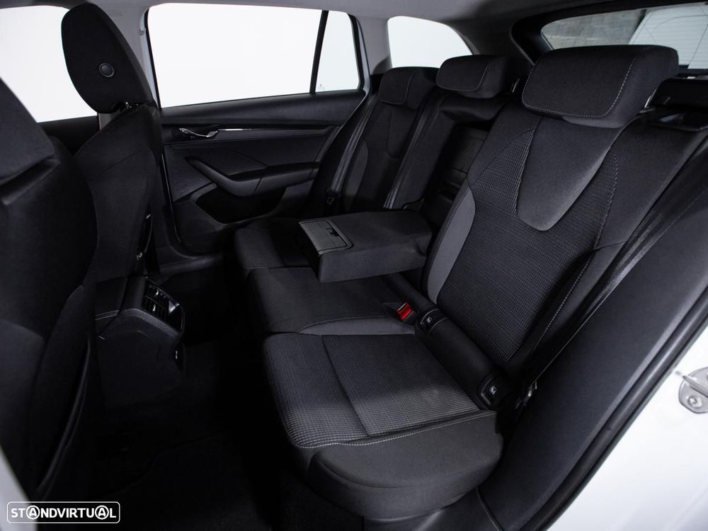 Skoda Octavia Break 2.0 TDI Ambition - 11