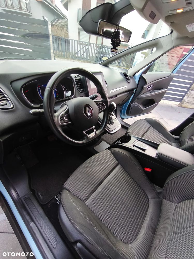 Renault Grand Scenic - 11