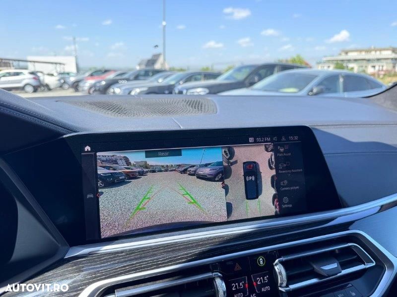 BMW X7 - 24