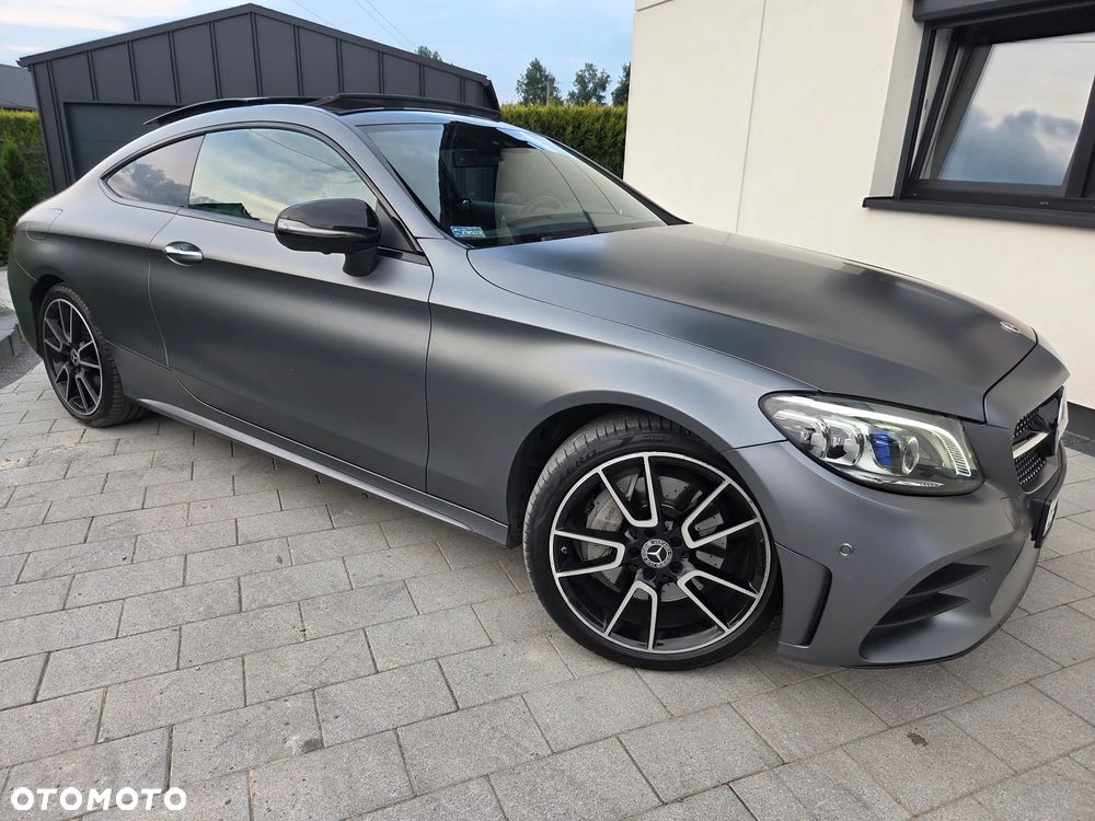 Mercedes-Benz Klasa C 300 4MATIC 9G-TRONIC - 40