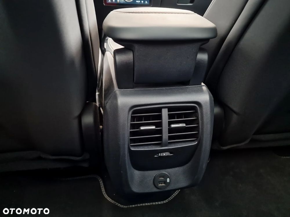 Ford Mustang Mach-E 98kWh AWD GT - 28