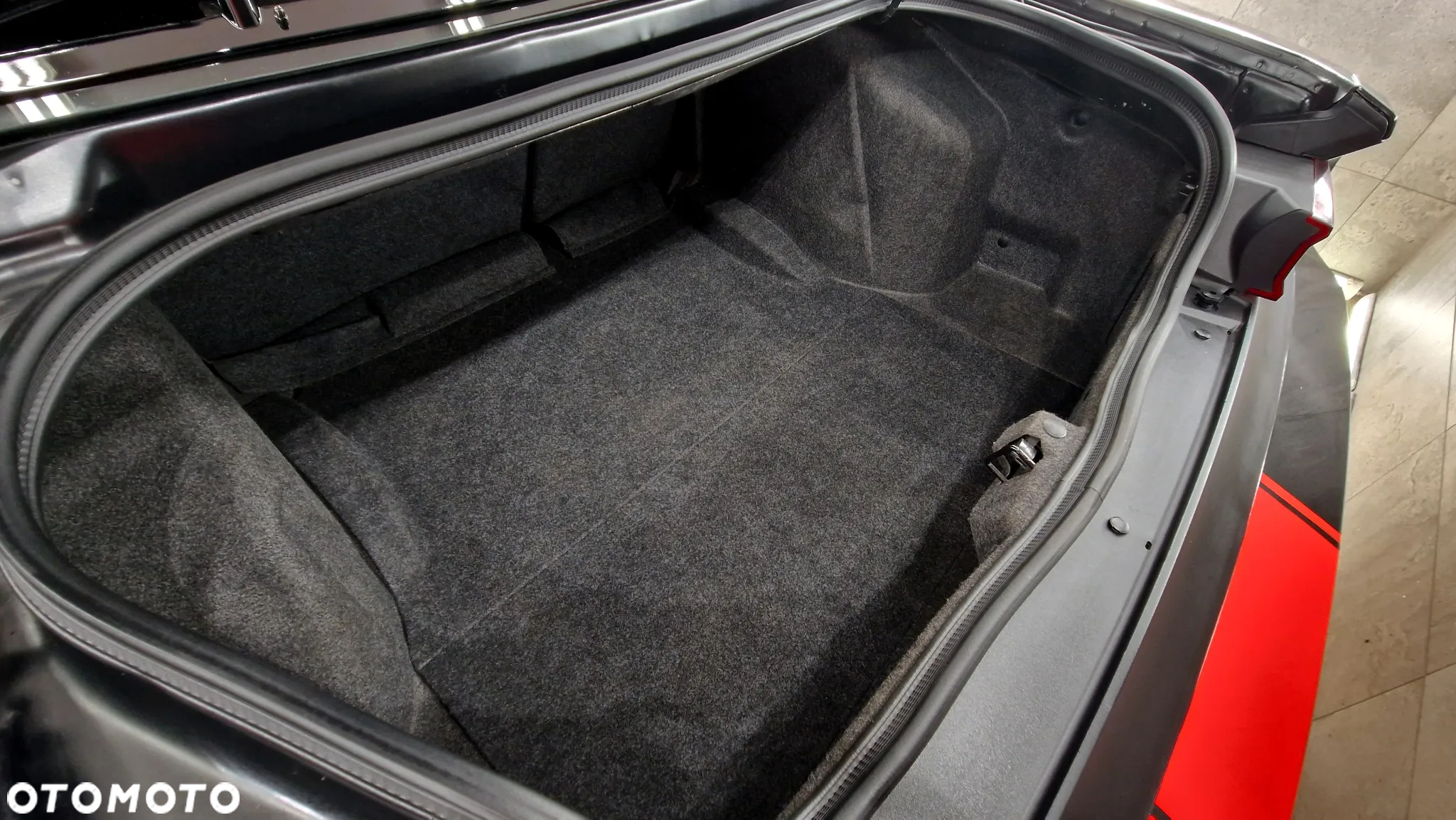 Dodge Challenger Automatik SXT Plus - 28