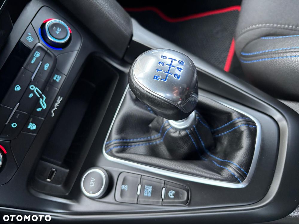 Ford Focus 2.3 EcoBoost S&S Allrad RS Blue & Black - 27