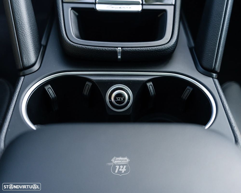 Porsche Cayenne Coupé E-Hybrid - 38