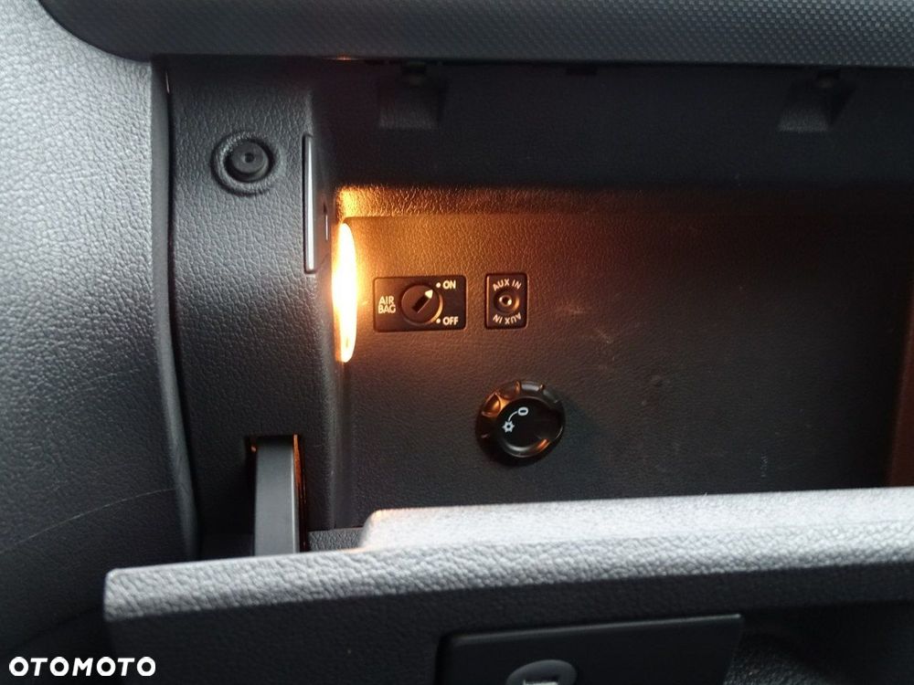 Volkswagen Caddy - 22