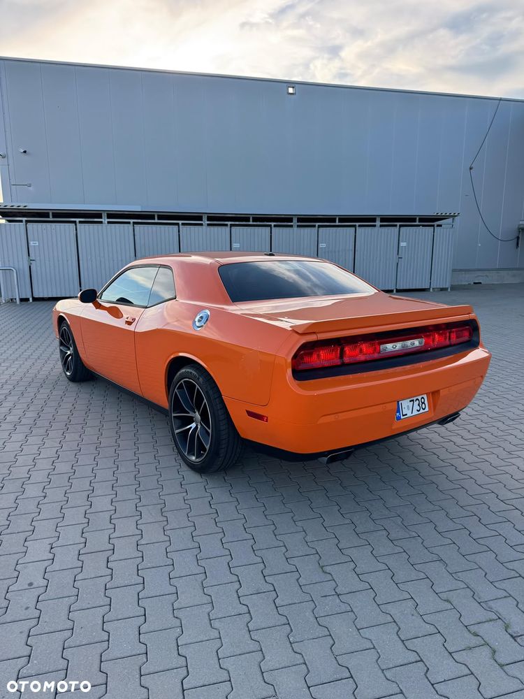 Dodge Challenger - 3