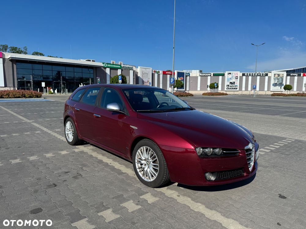 Alfa Romeo 159 - 2
