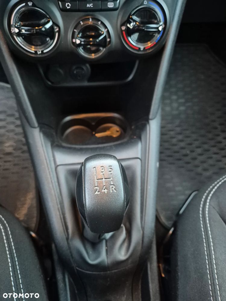 Peugeot 208 PureTech 82 Style - 8