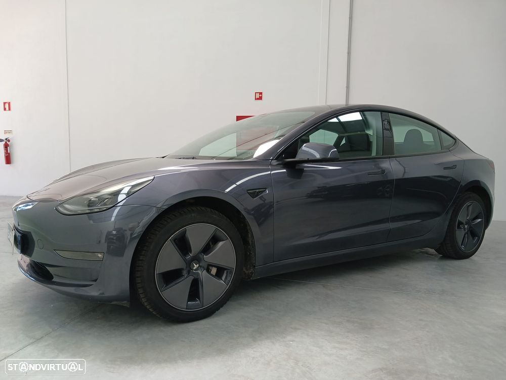 Tesla Model 3 Long Range Tração Traseira - 2