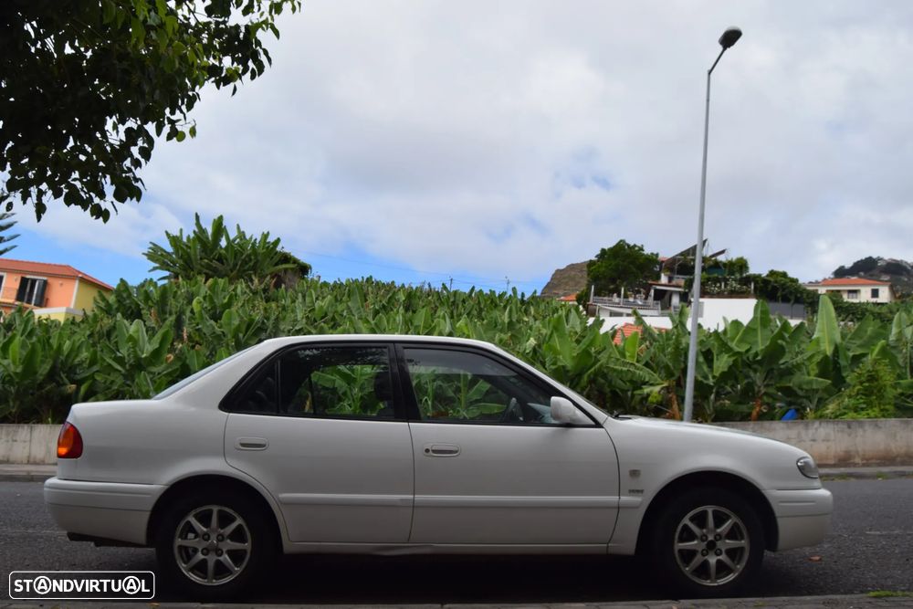 Toyota Corolla S/D 1.4 Sol - 4