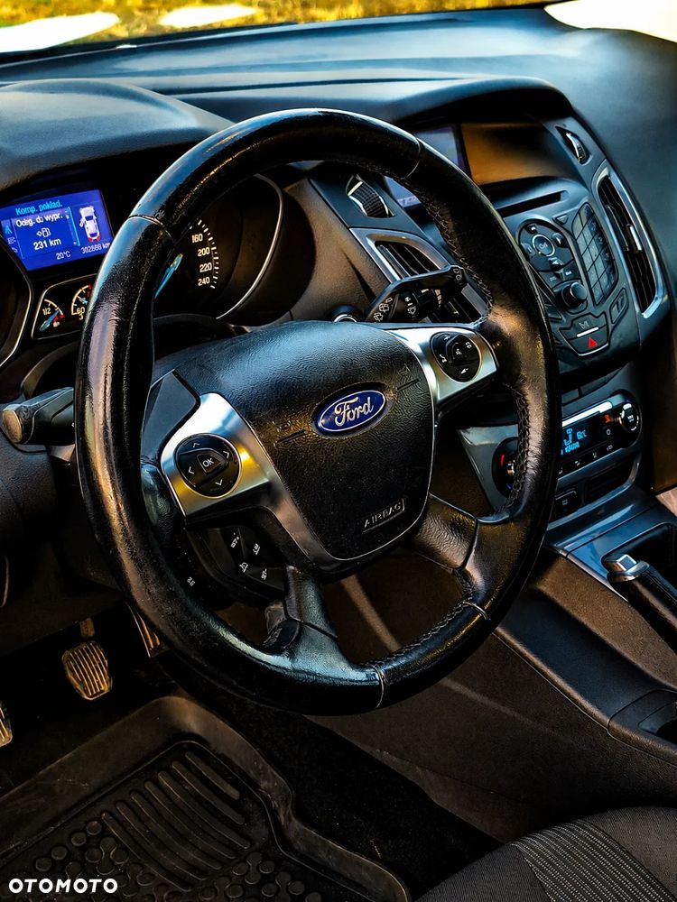 Ford Focus - 10