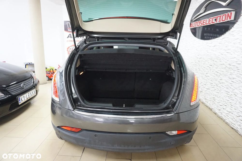 Lancia Delta 2.0 MJ Gold - 18