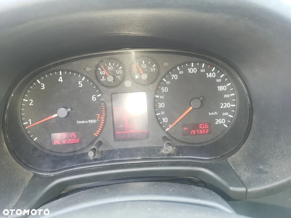 Audi A3 Sportback 1.8 Attraction - 34