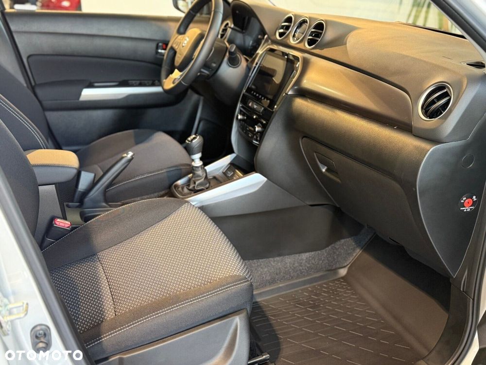 Suzuki Vitara 1.4 Boosterjet mHEV Premium Plus 2WD - 27