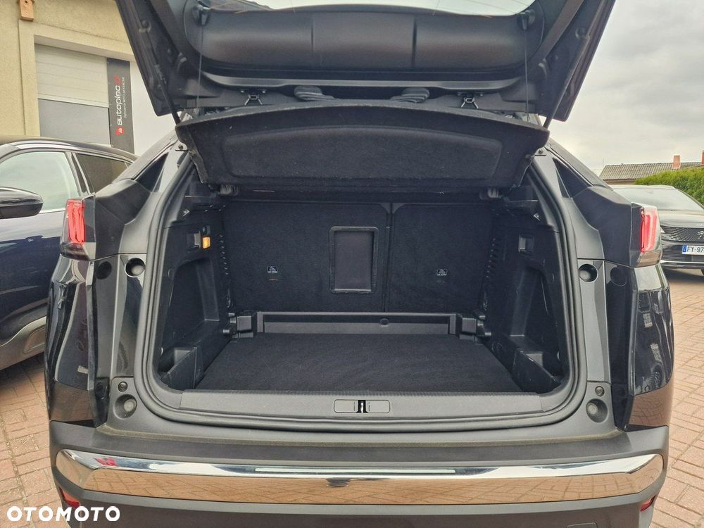 Peugeot 3008 1.5 BlueHDi Allure S&S EAT8 - 24