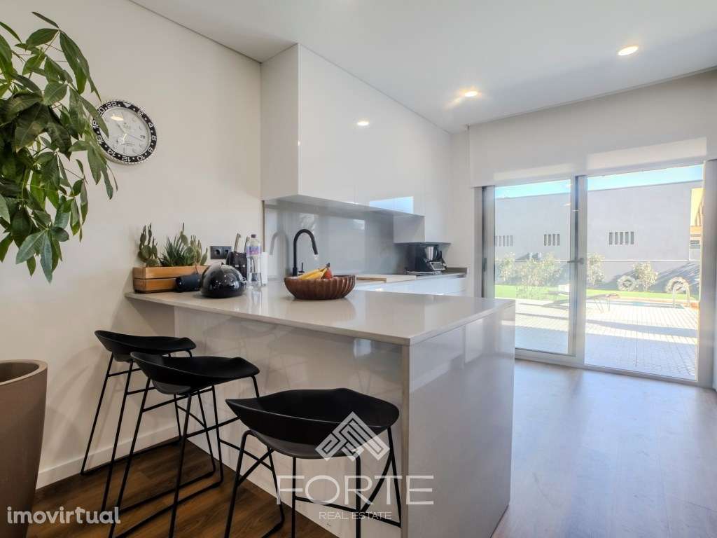 Moradia T4 - Praia de Esmoriz - Grande imagem: 4/32