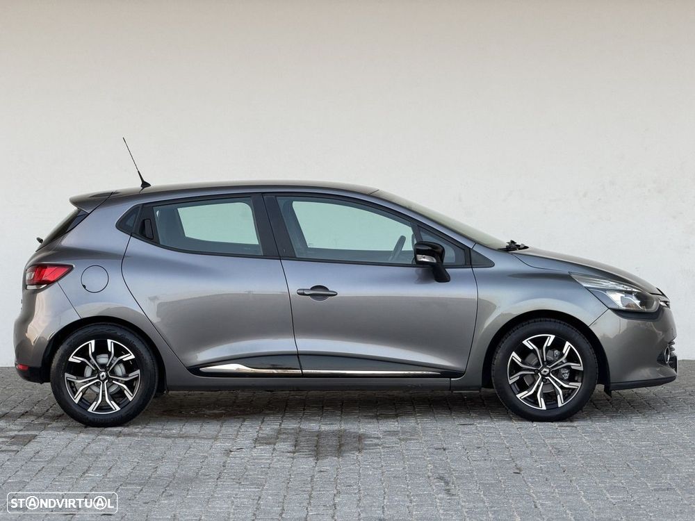 Renault Clio 1.5 dCi Dynamique S - 4