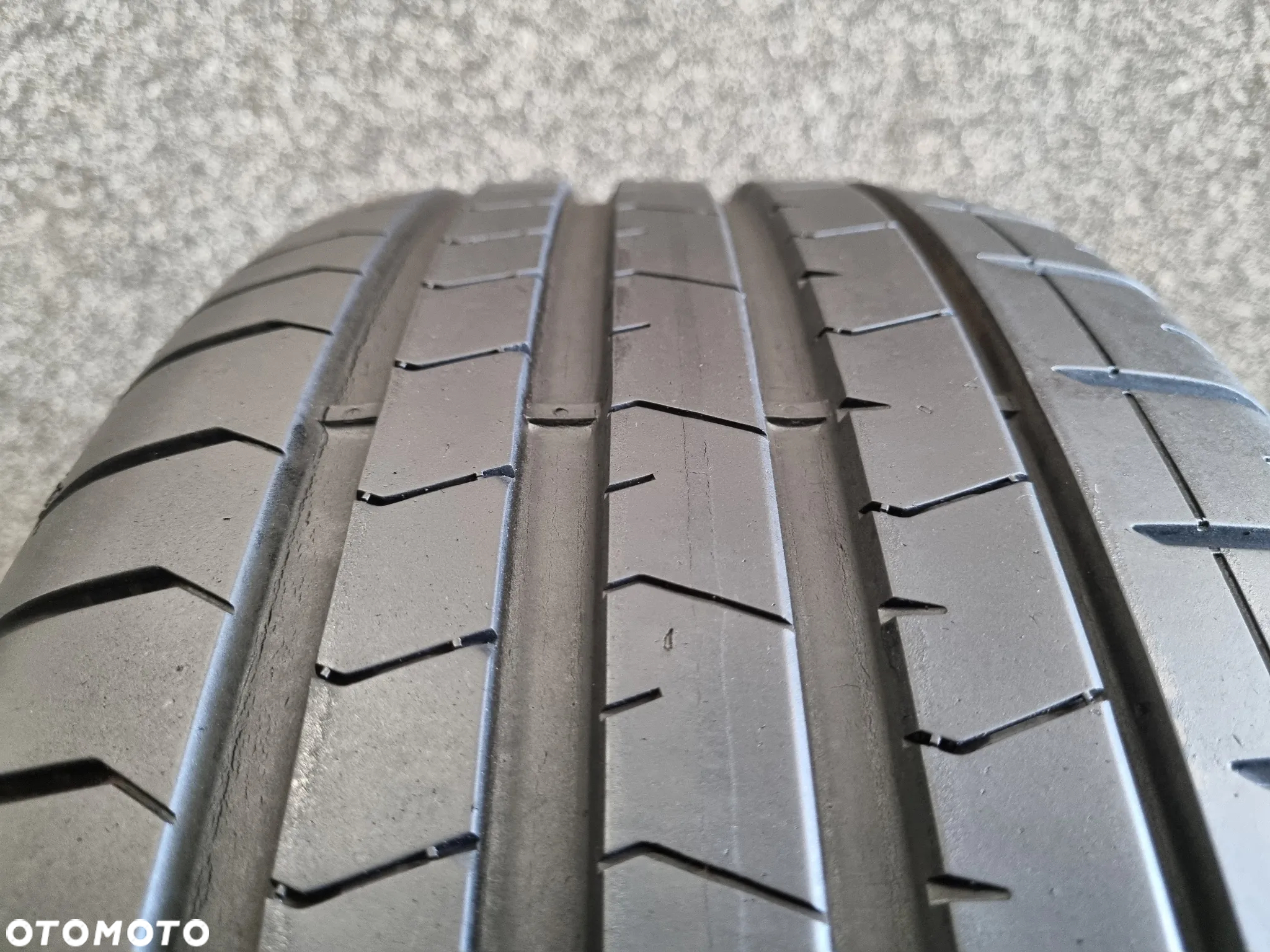 Pirelli PZero AO 225/40/18 92Y XL 1szt. ŁADNA!!! - 2