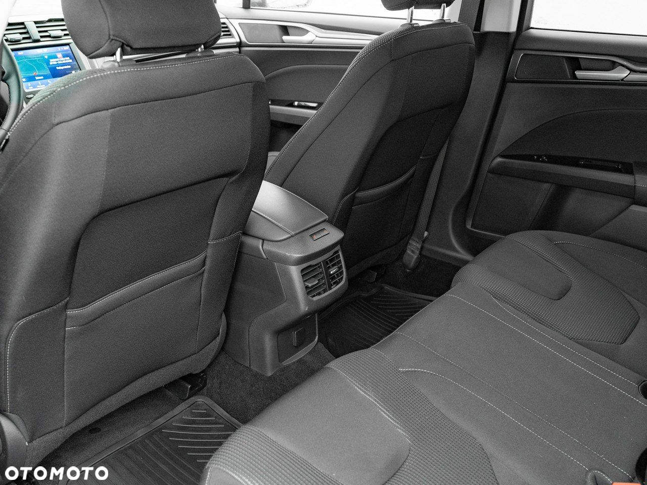 Ford Mondeo - 24