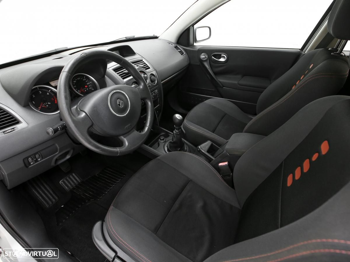 Renault Mégane - 6