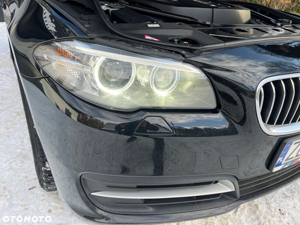 BMW Seria 5 525d xDrive - 8