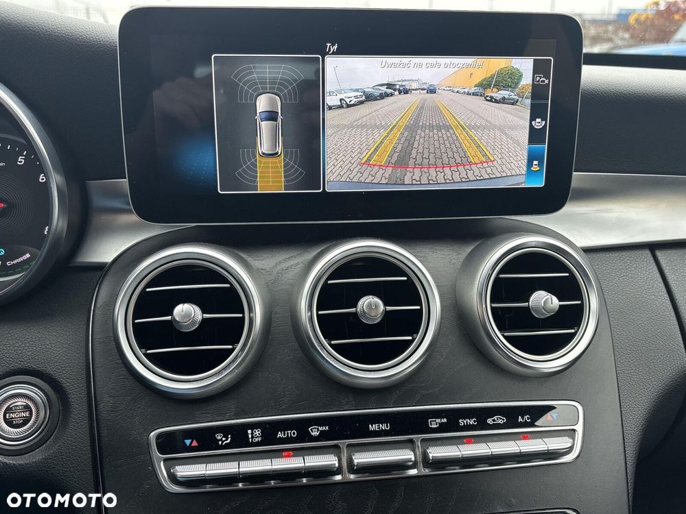 Mercedes-Benz Klasa C 200 4MATIC 9G-TRONIC - 23