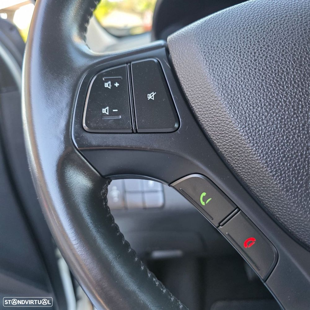 Hyundai i10 1.0 Style AT - 9