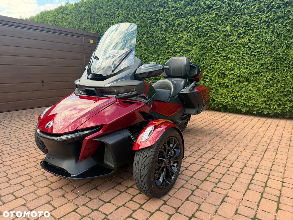Can-Am Spyder - 3