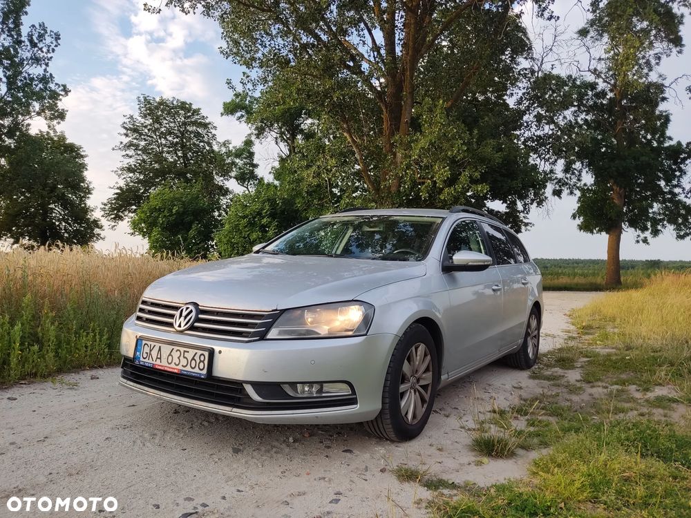 Volkswagen Passat 2.0 TDI DSG BlueMotion Technology Comfortline - 4