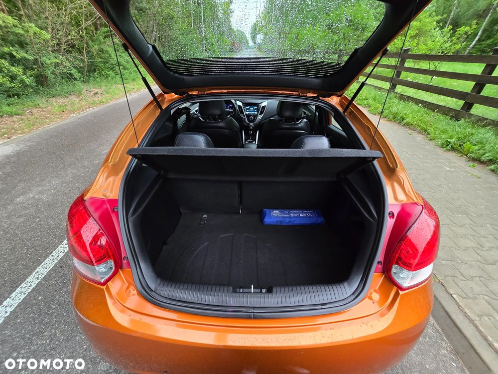 Hyundai Veloster 1.6 GDI Premium - 26
