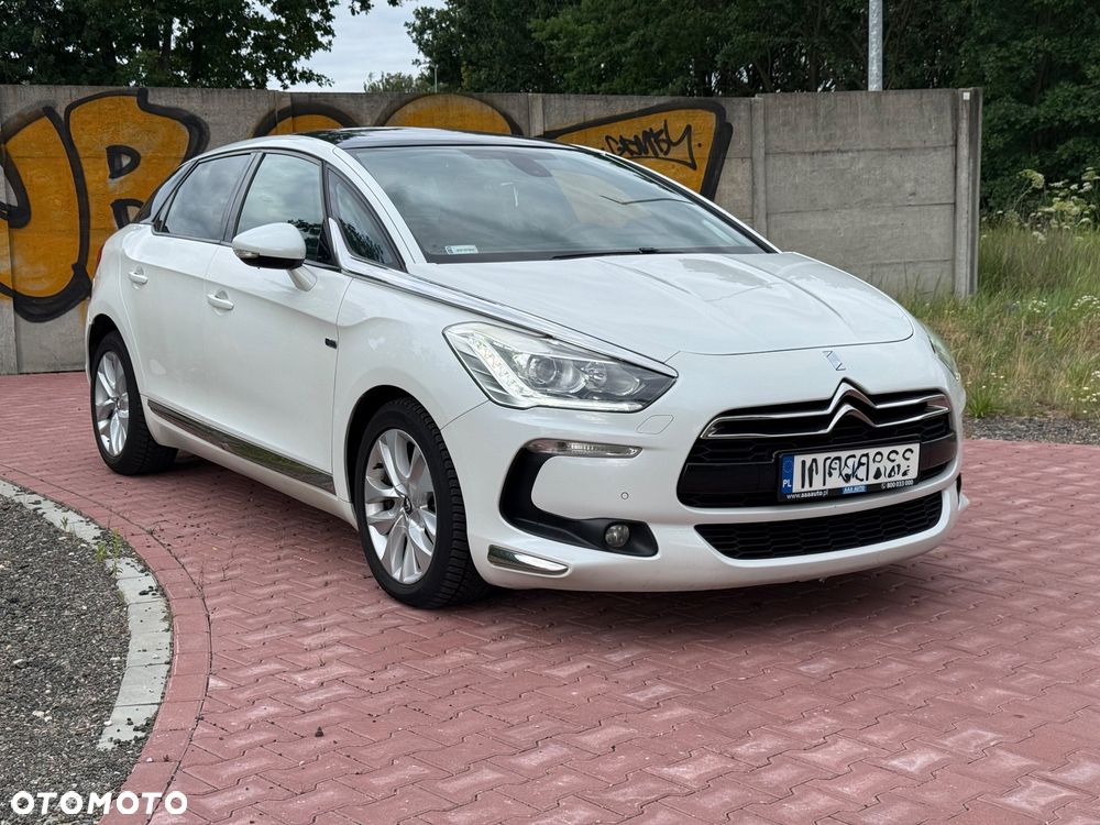 Citroën DS5 Hybrid4 - 3