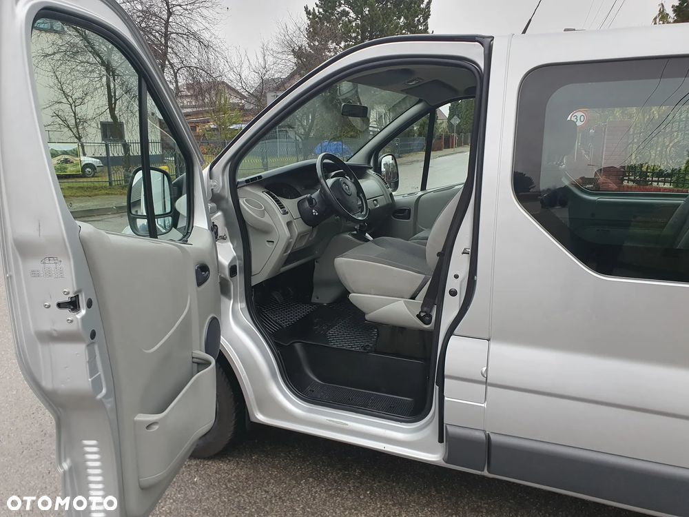 Opel Vivaro - 15