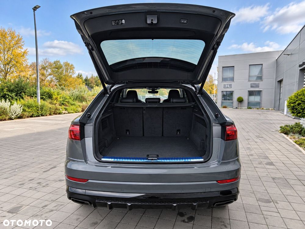 Audi Q8 - 14