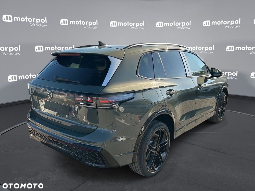 Volkswagen Tiguan - 10