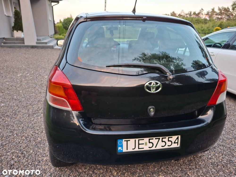 Toyota Yaris 1.33 Luna - 3