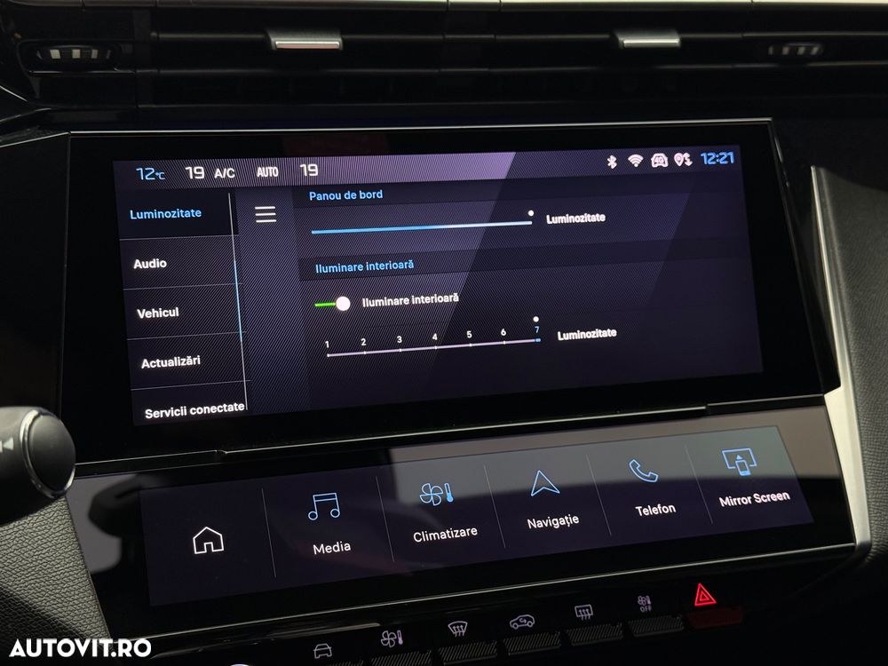 Peugeot 308 BlueHDi 130 EAT8 Allure - 15