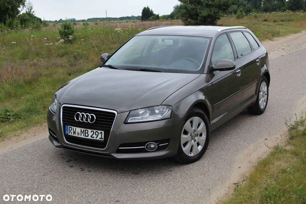 Audi A3 Sportback 1.6 TDI DPF Ambition - 10