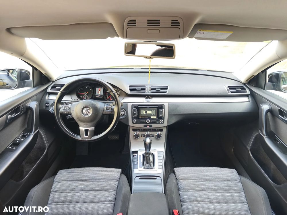 Volkswagen Passat - 8