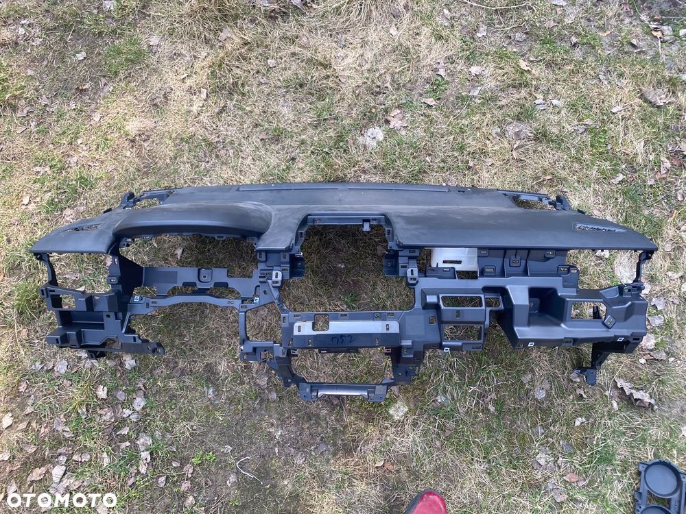 Toyota Corolla CROSS ORYGINAŁ ! NIE-NAPRAWIANA ! DESKA ROZDZIELCZA KOKPIT PÓŁKA KONSOLA oryginalna