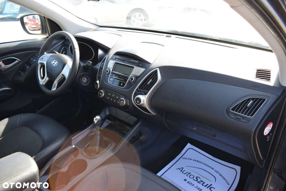 Hyundai ix35 - 23
