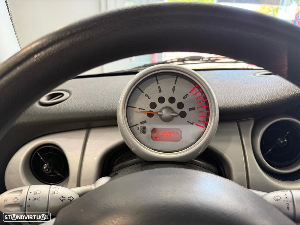 MINI 3 Portas One 1.4 D - 10