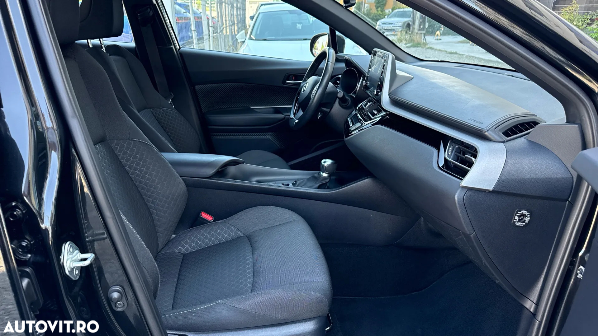 Toyota C-HR 1.8 HSD 122 CP 4x2 CVT Core - 3