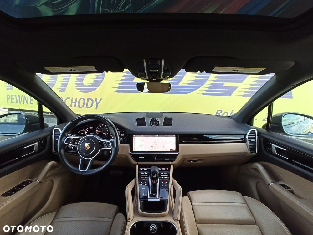 Porsche Cayenne - 13