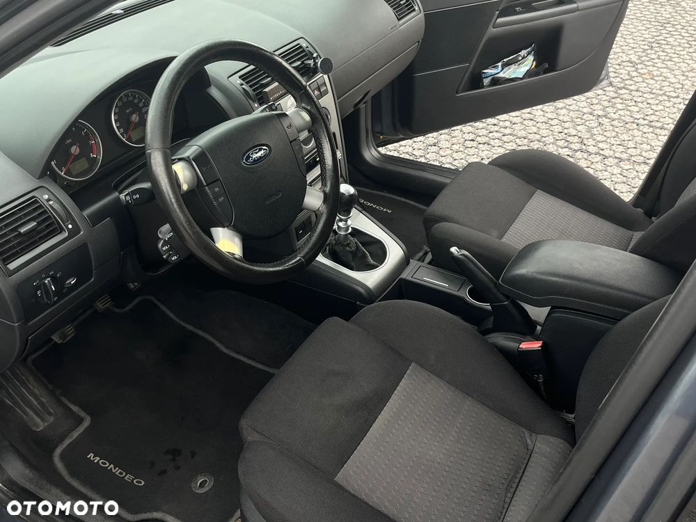 Ford Mondeo - 9